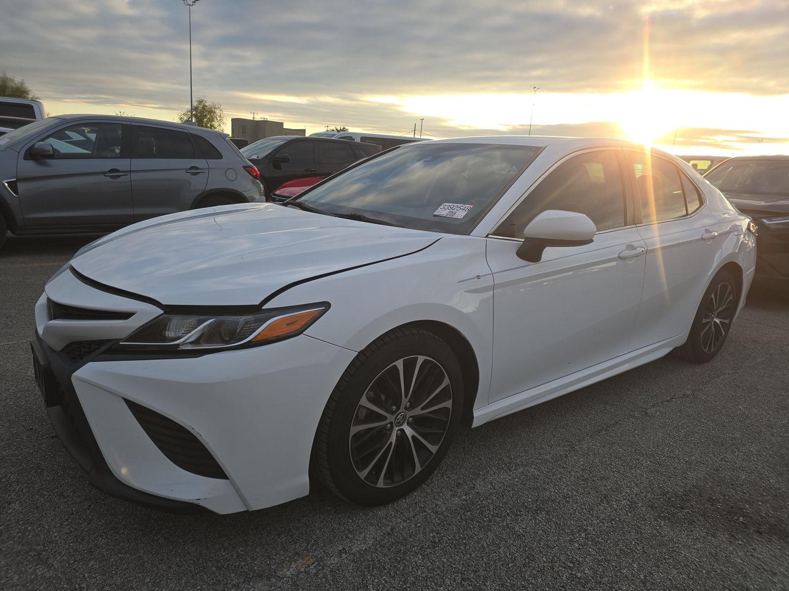 2020 Toyota Camry SE FWD