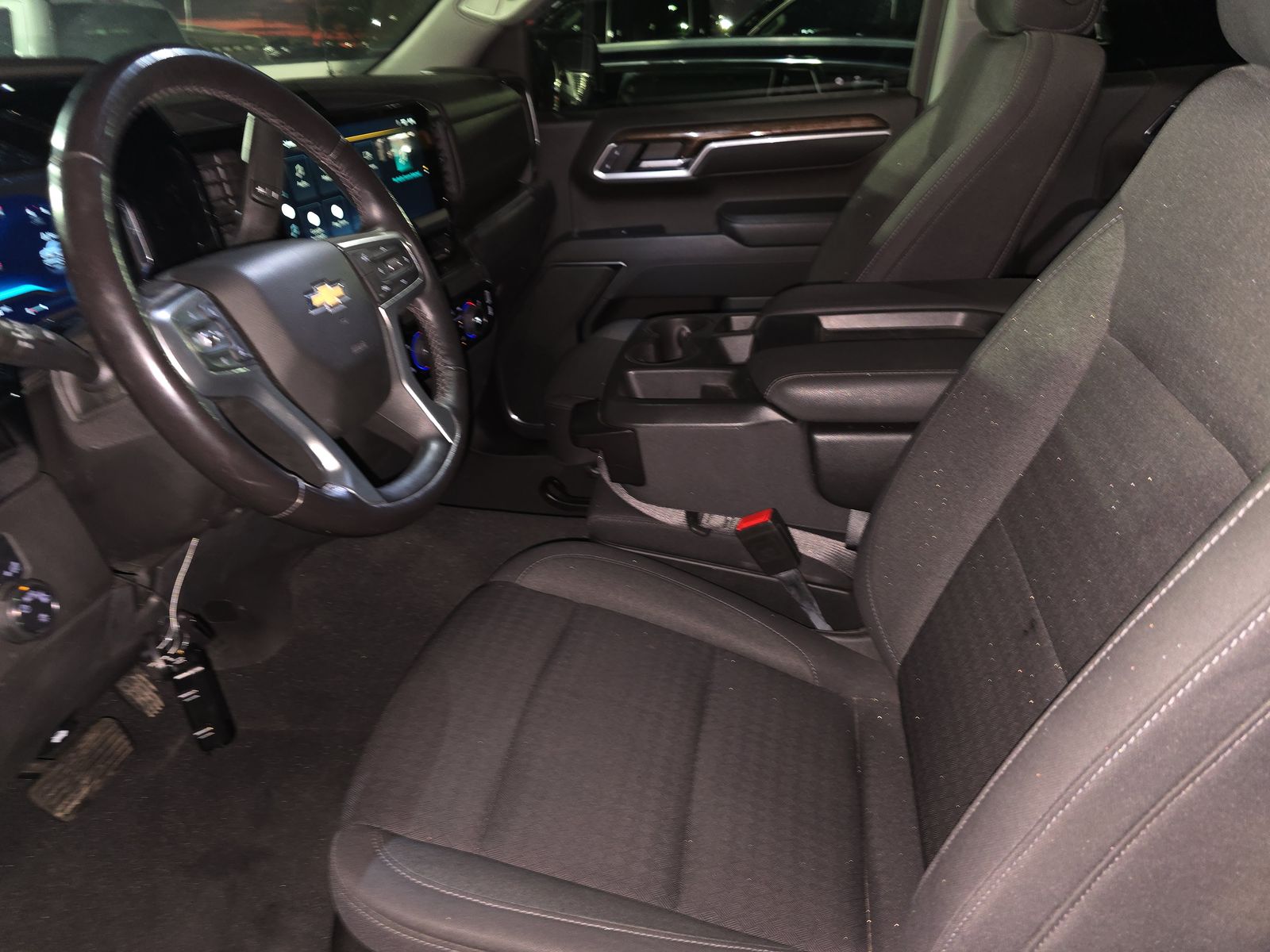 2022 Chevrolet Silverado 1500 LT AWD