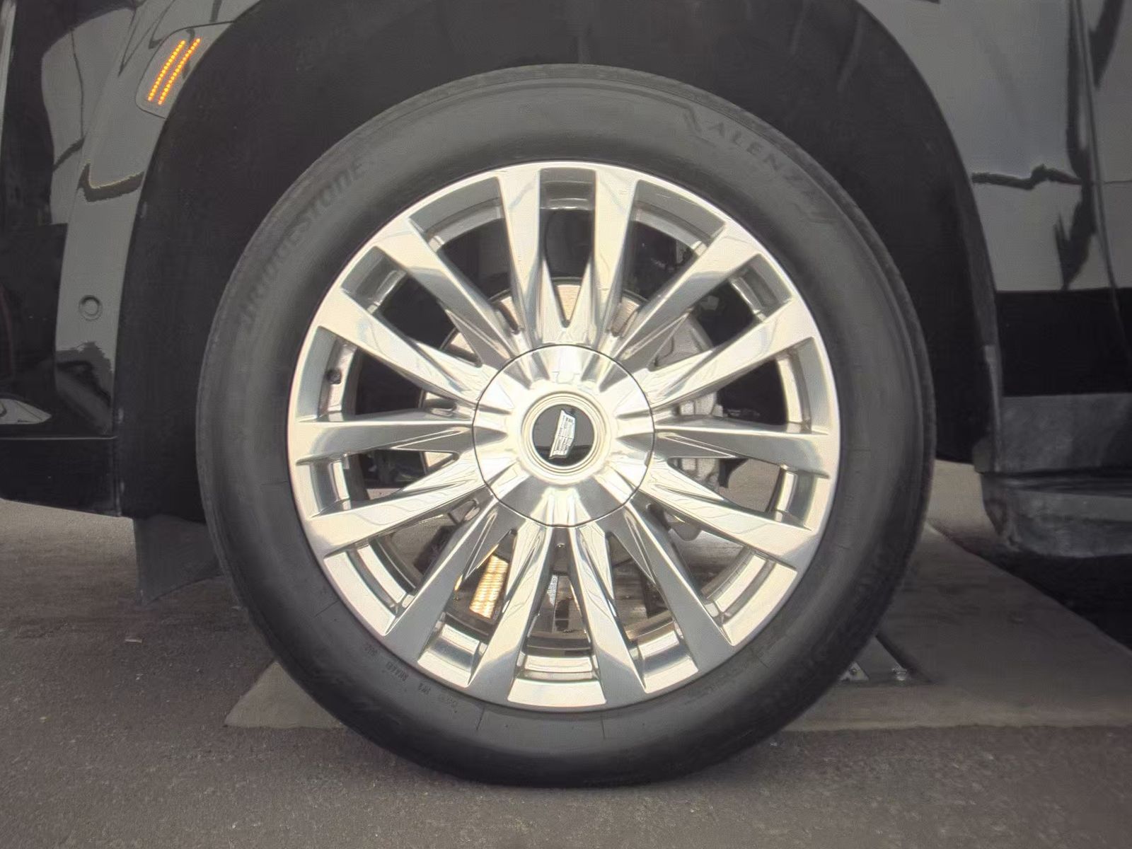 2023 Cadillac Escalade Premium Luxury AWD