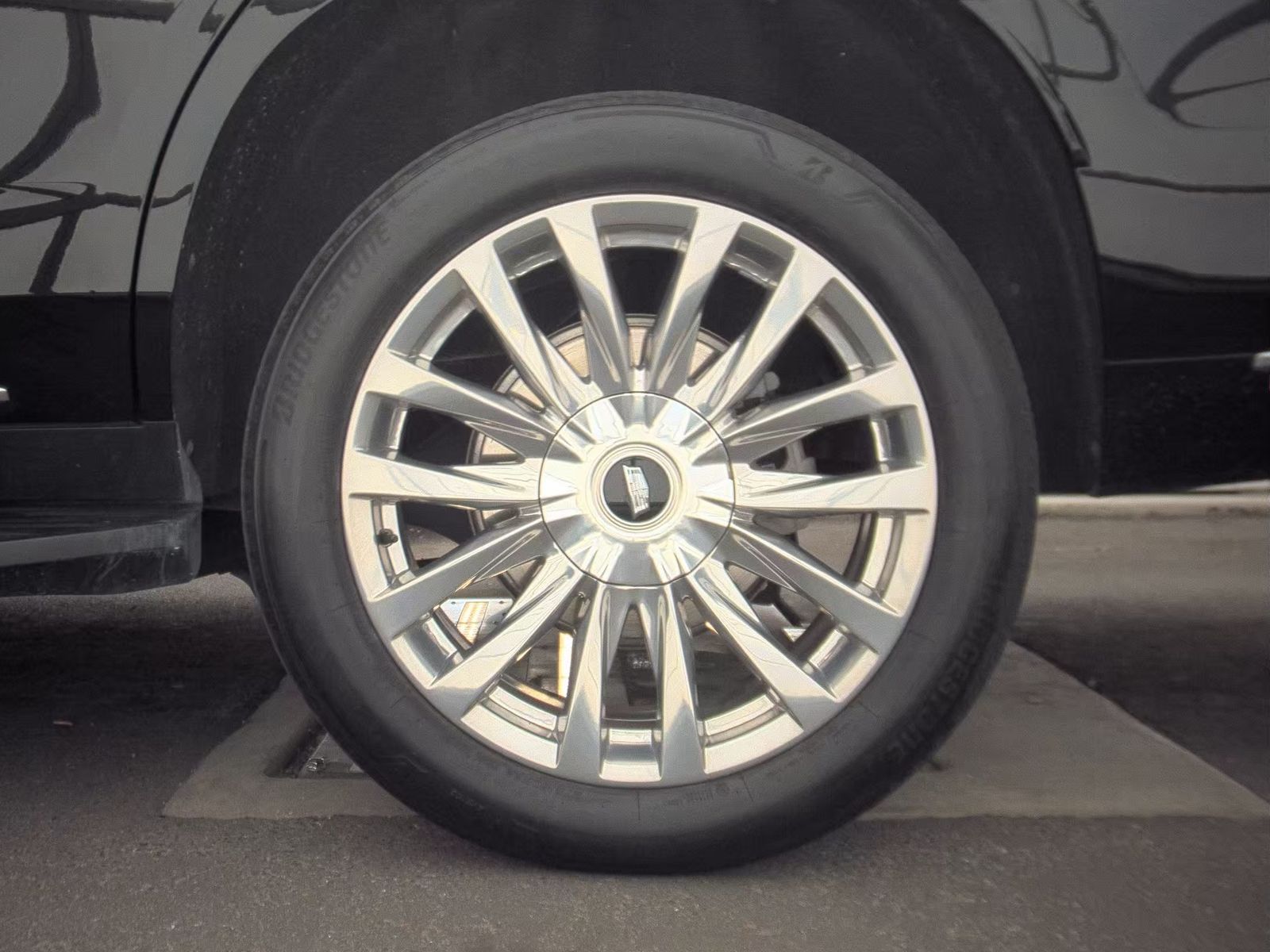 2023 Cadillac Escalade Premium Luxury AWD