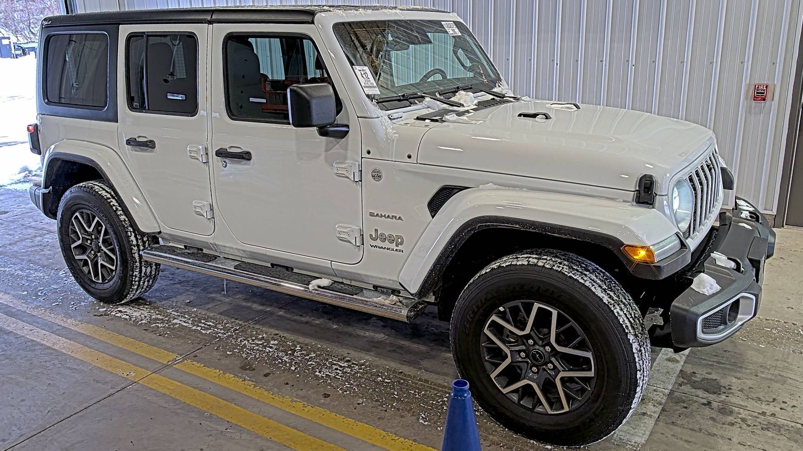 2024 Jeep Wrangler Sahara AWD