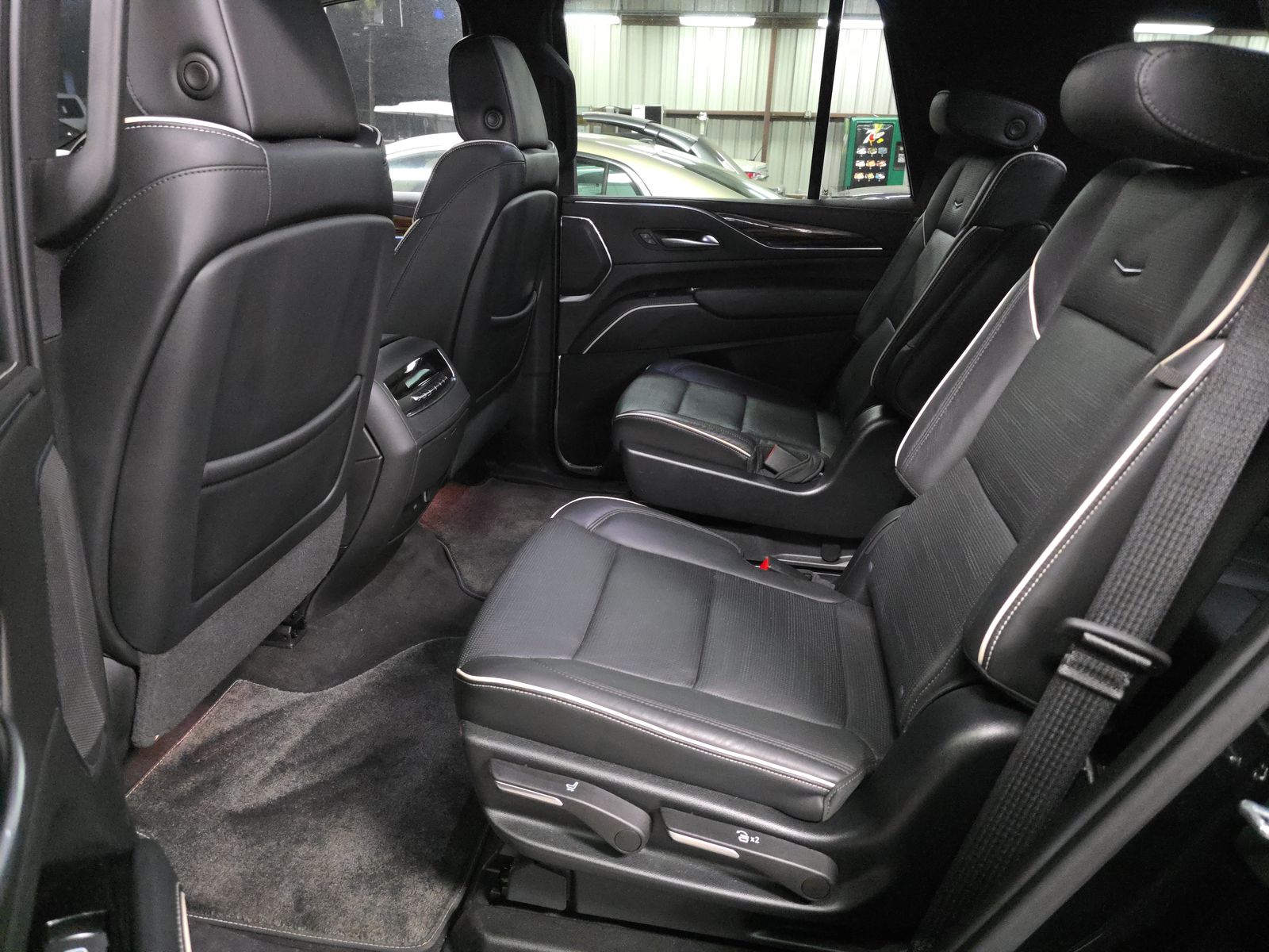 2023 Cadillac Escalade Premium Luxury AWD