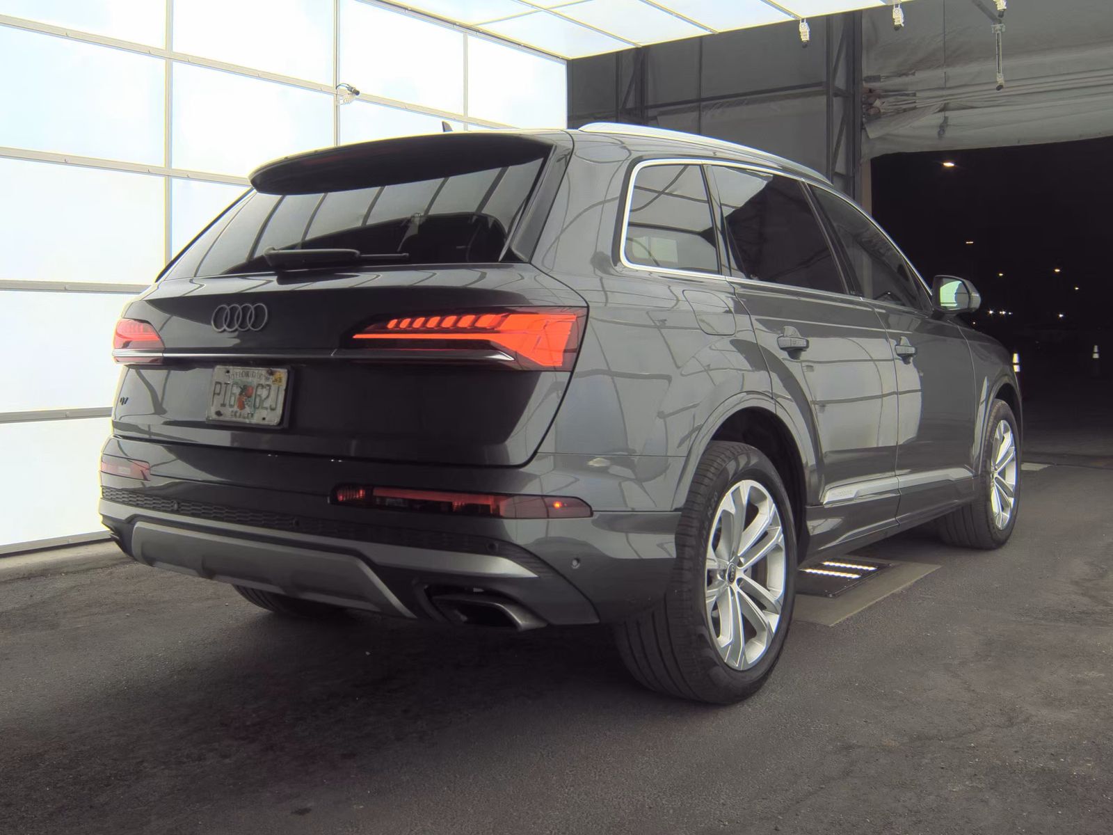 2025 Audi Q7 Premium Plus AWD