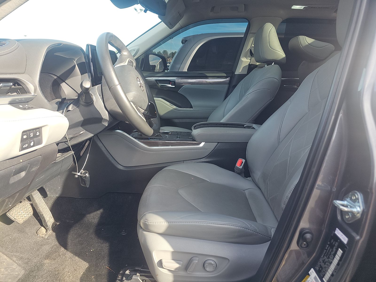 2024 Toyota Highlander Hybrid Platinum AWD