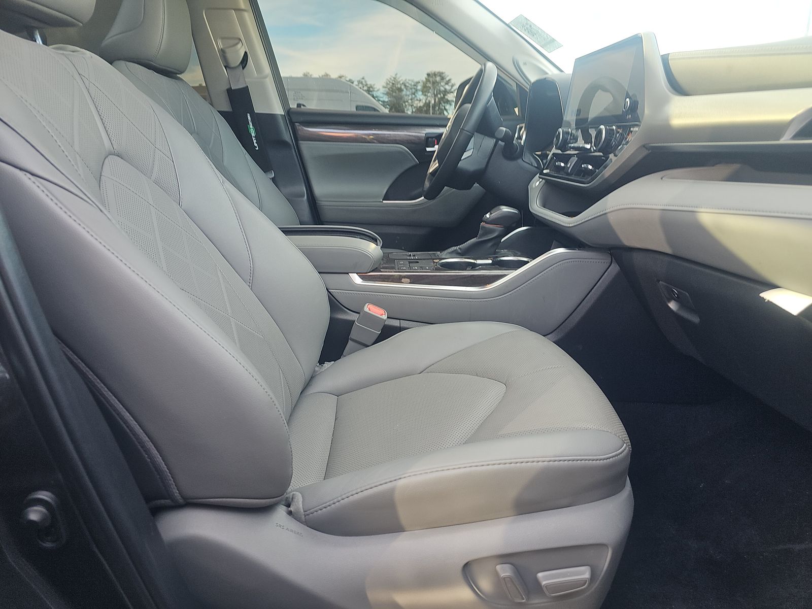 2024 Toyota Highlander Hybrid Platinum AWD