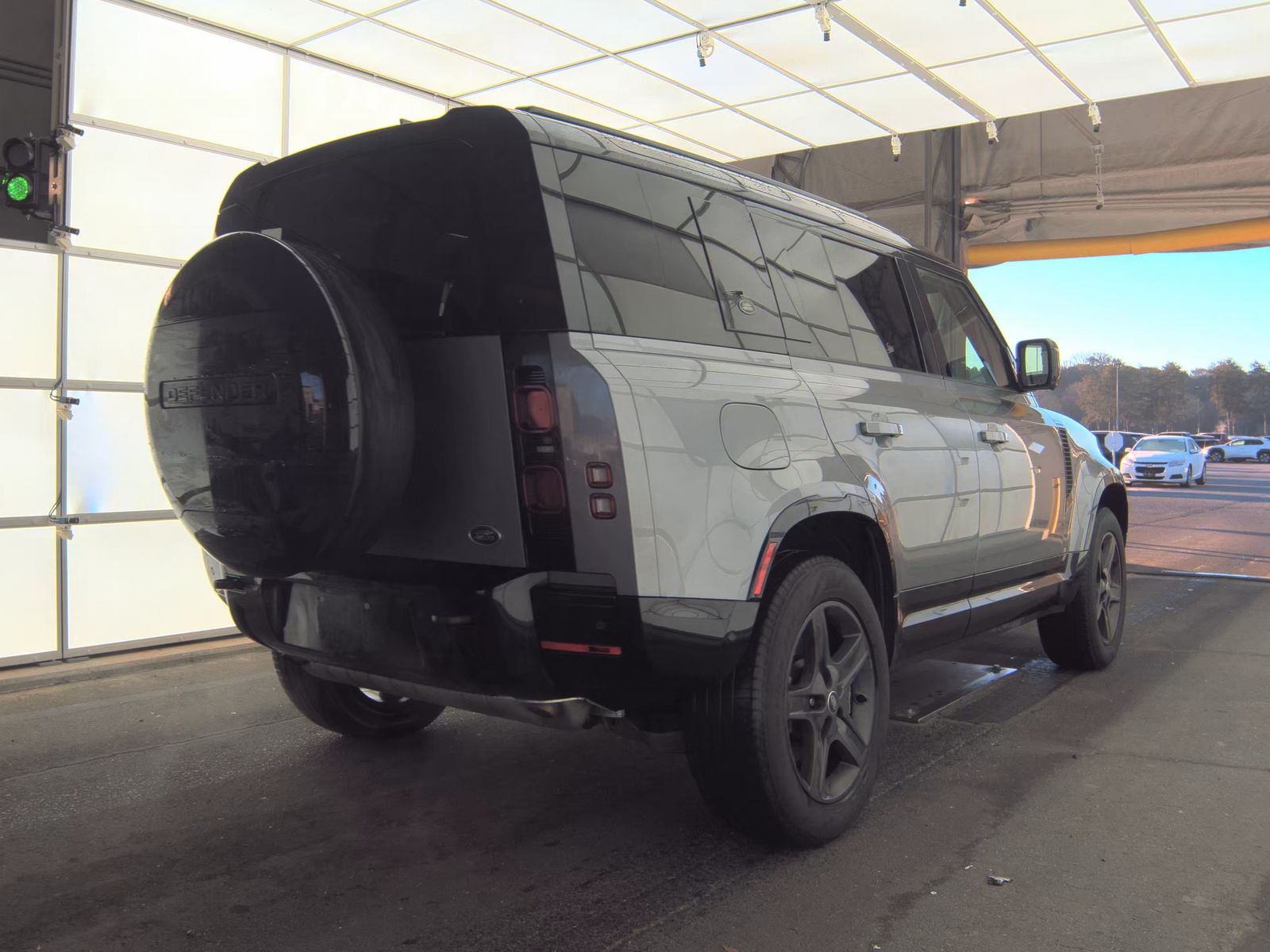 2023 Land Rover Defender 110 X-Dynamic SE AWD