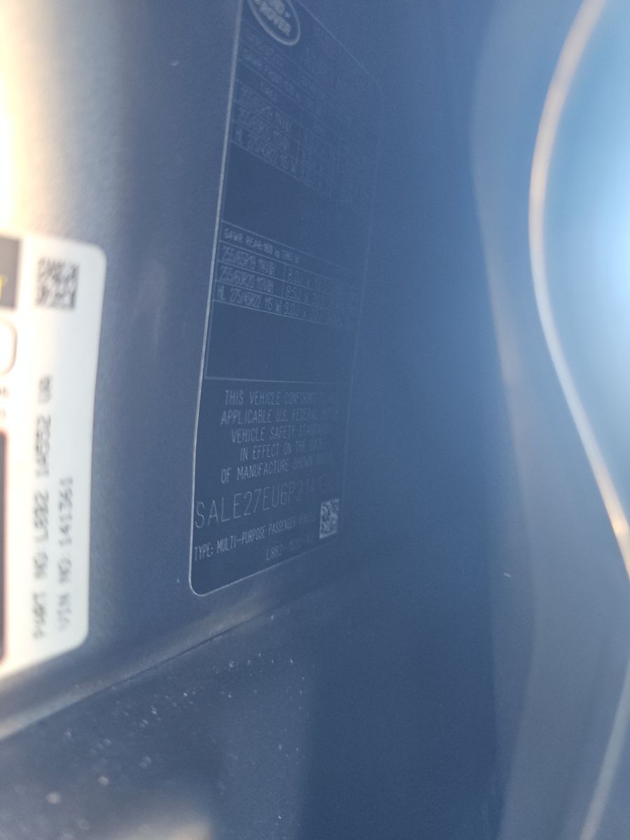 2023 Land Rover Defender 110 X-Dynamic SE AWD