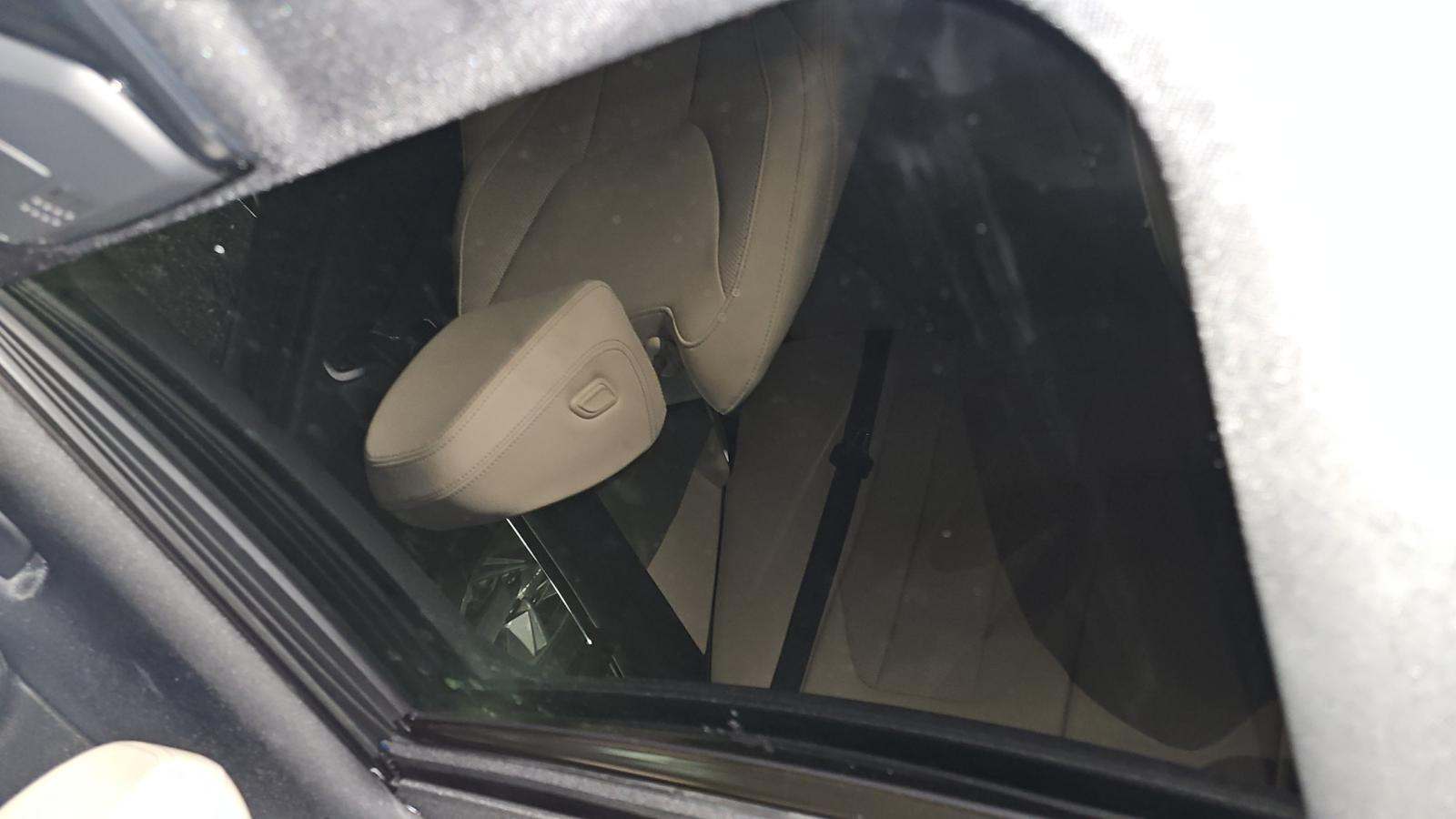 2025 BMW 3 Series 330i xDrive AWD