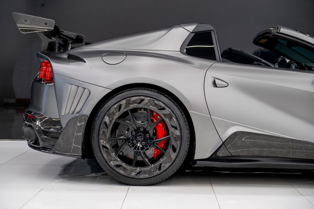 2021 Ferrari 812 GTS RWD