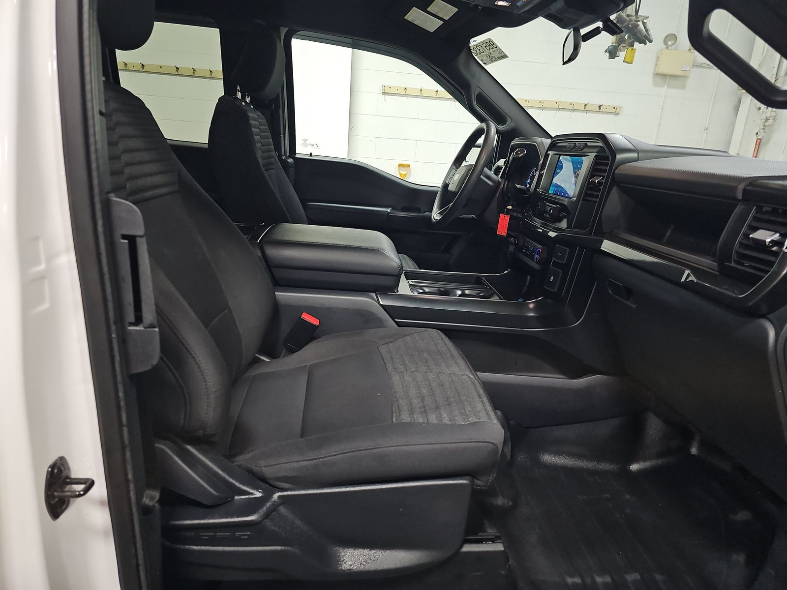 2023 Ford F-150 XL AWD