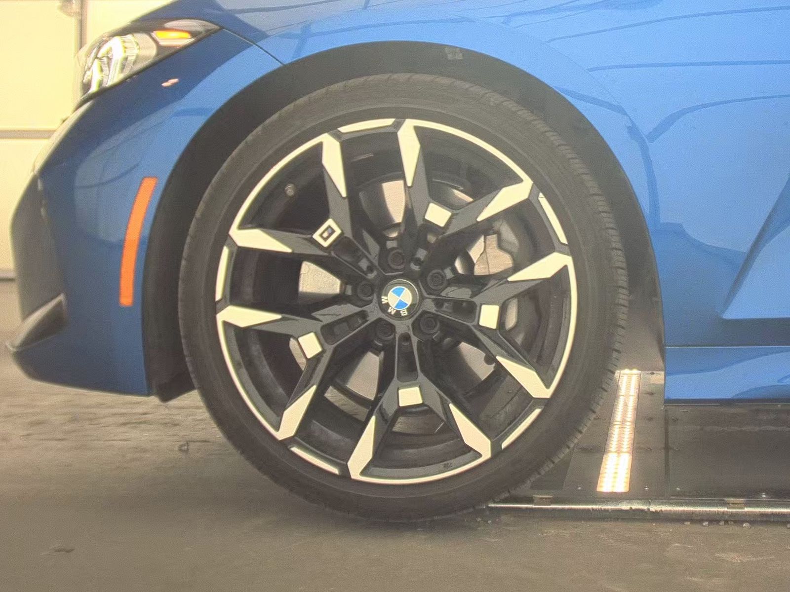 2025 BMW 3 Series 330i xDrive AWD