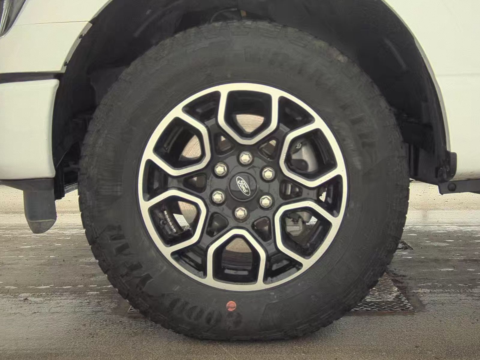 2023 Ford F-150 XL AWD