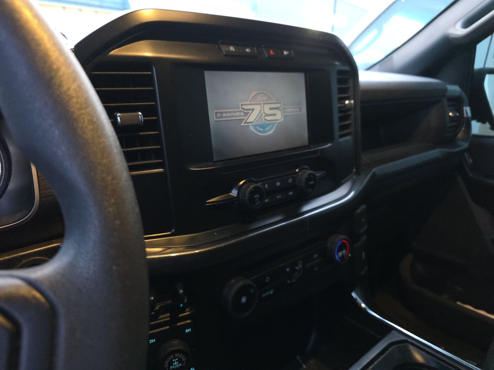 2023 Ford F-150 XL AWD