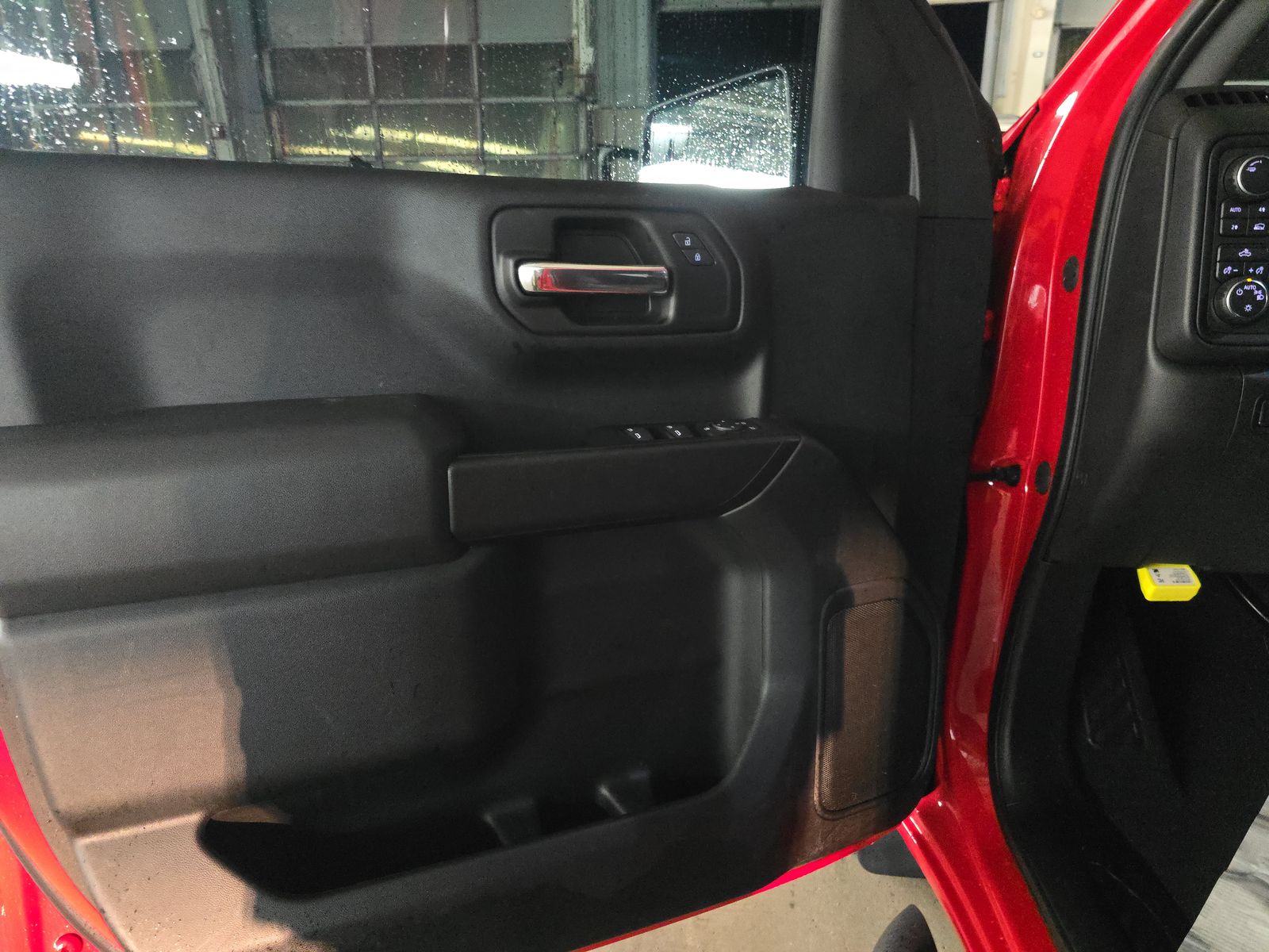 2023 Chevrolet Silverado 1500 Custom AWD