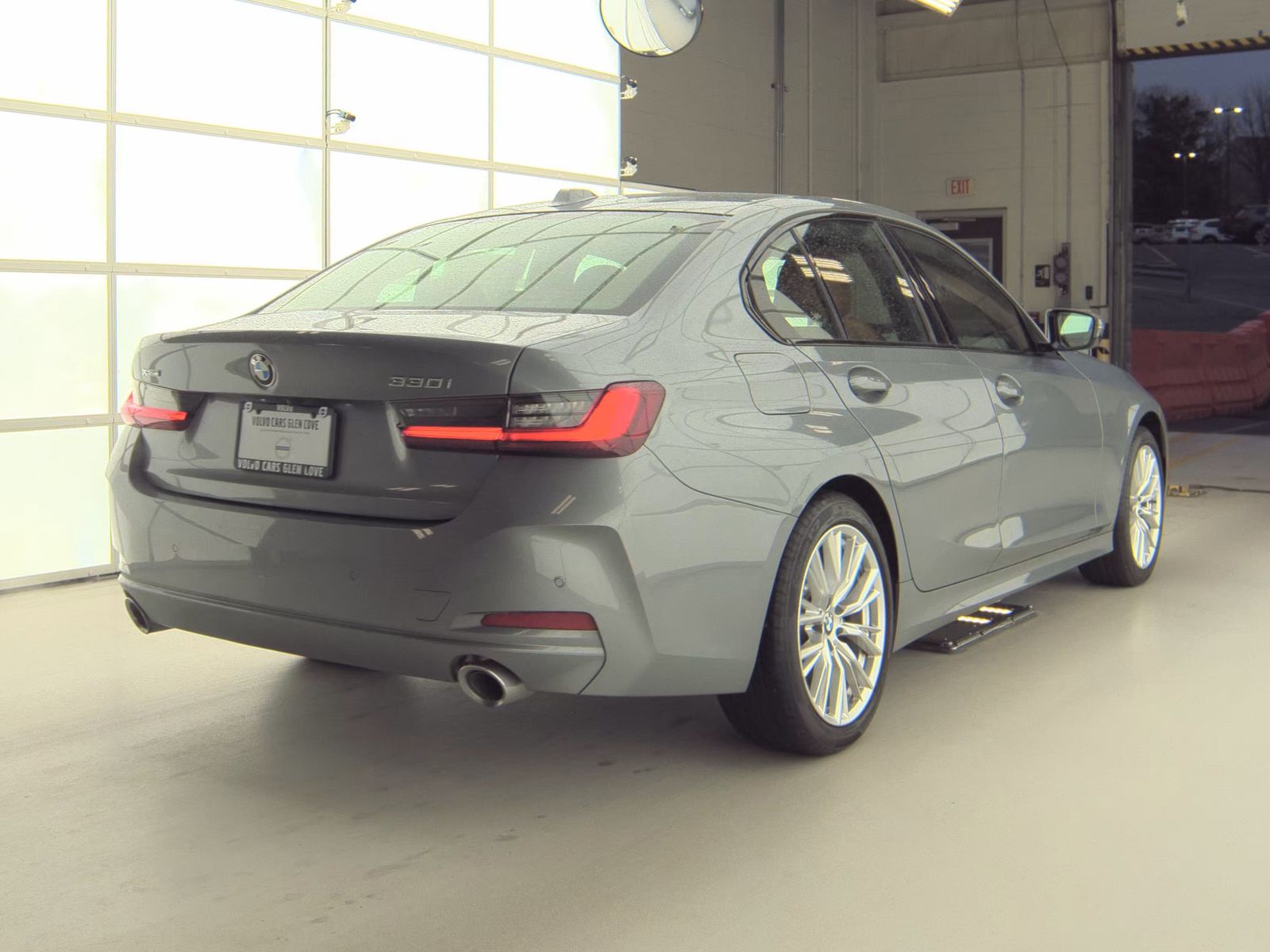 2023 BMW 3 Series 330i xDrive AWD