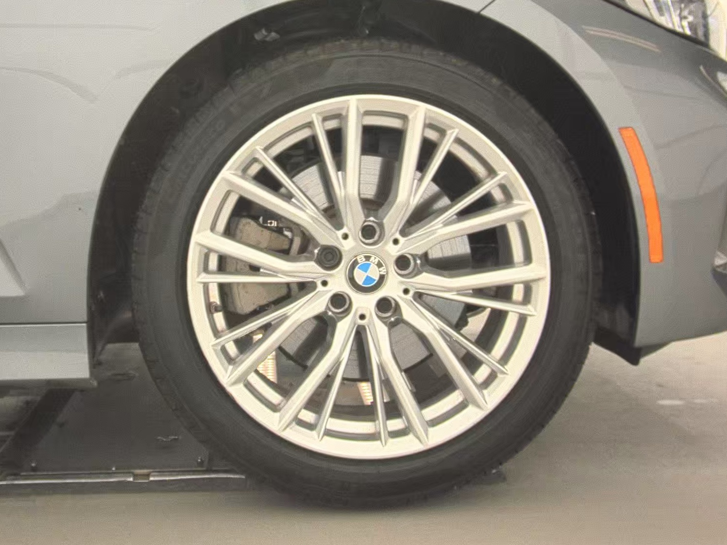 2023 BMW 3 Series 330i xDrive AWD