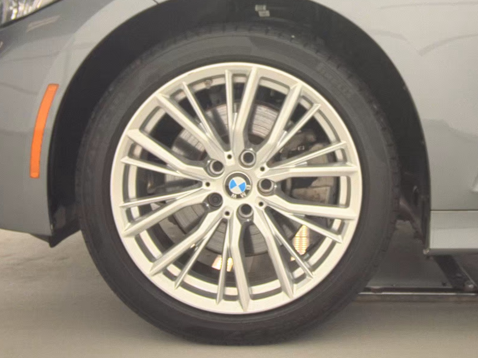 2023 BMW 3 Series 330i xDrive AWD