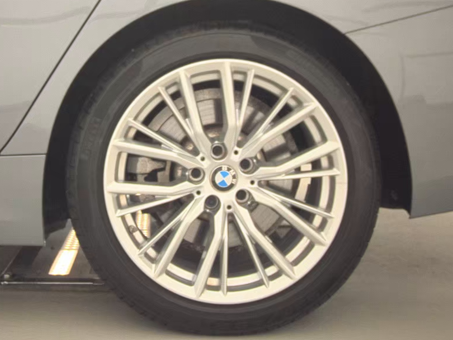 2023 BMW 3 Series 330i xDrive AWD