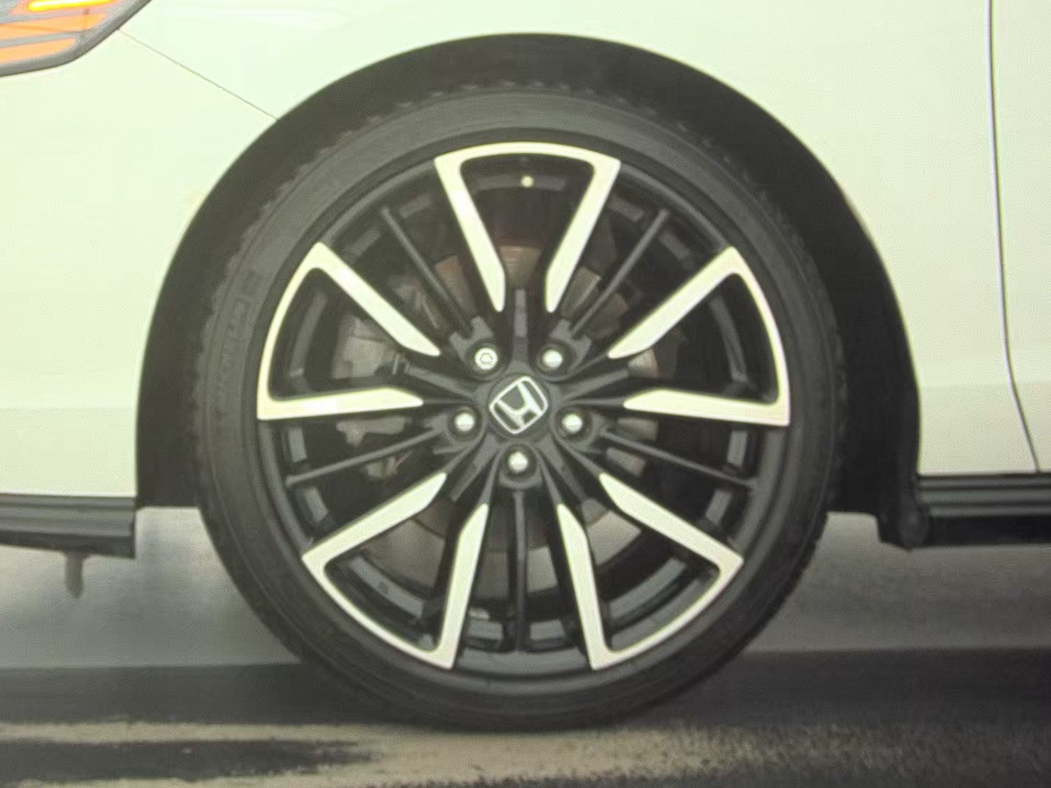 2024 Honda Accord Hybrid Touring FWD