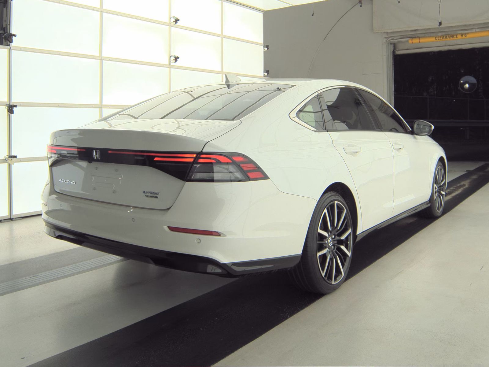 2024 Honda Accord Hybrid Touring FWD