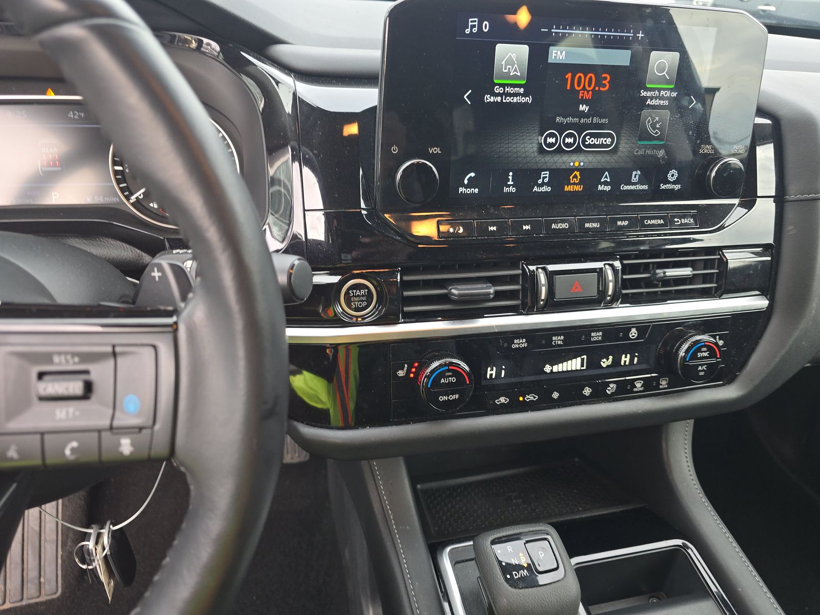 2024 Nissan Pathfinder SL AWD