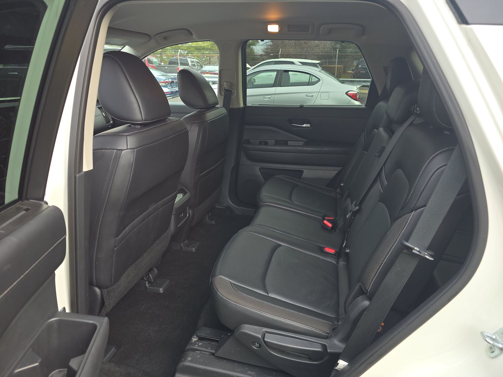 2024 Nissan Pathfinder SL AWD