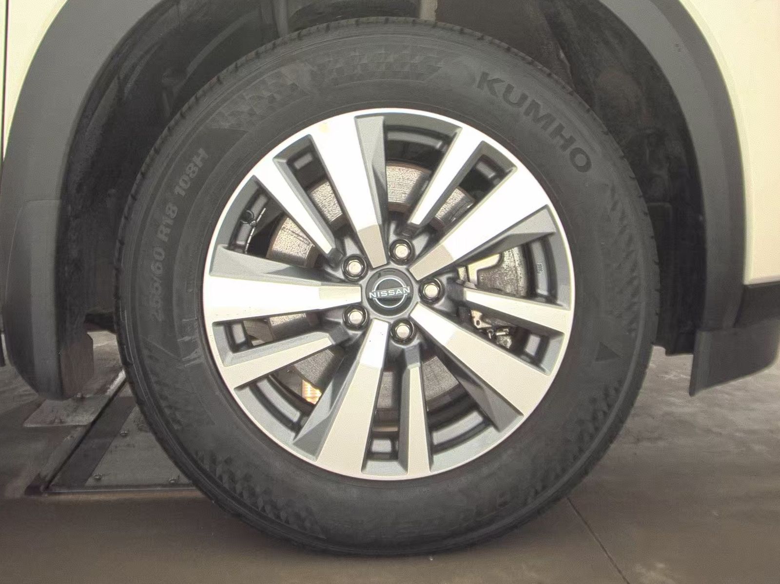 2024 Nissan Pathfinder SL AWD