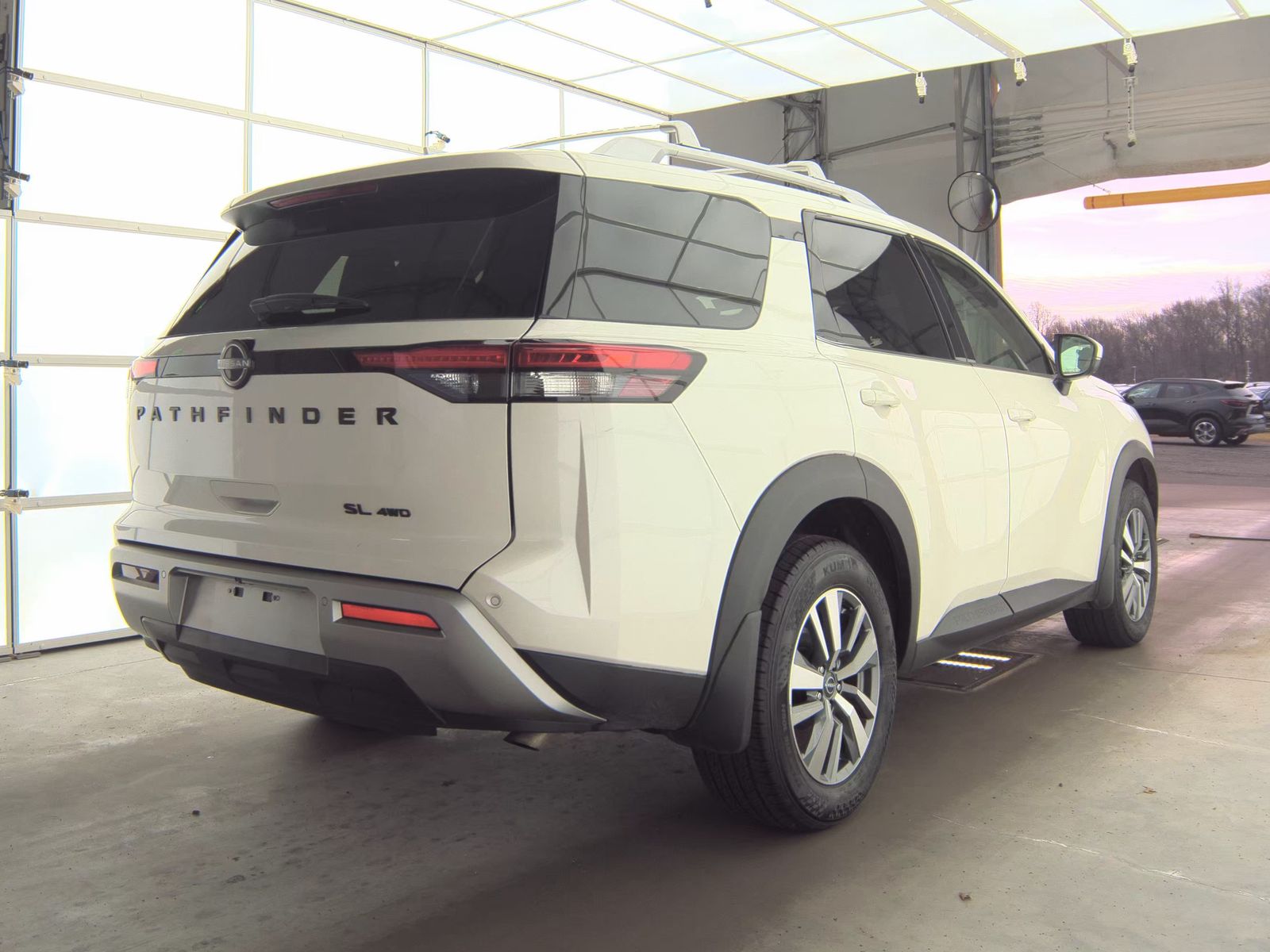 2024 Nissan Pathfinder SL AWD