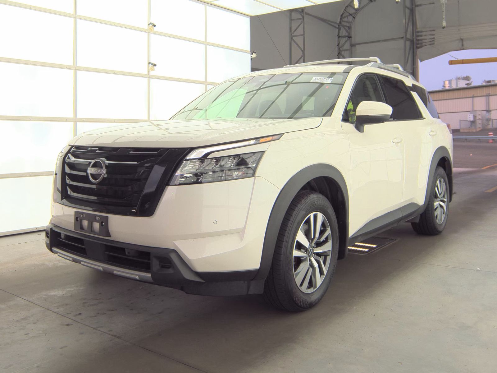 2024 Nissan Pathfinder SL AWD