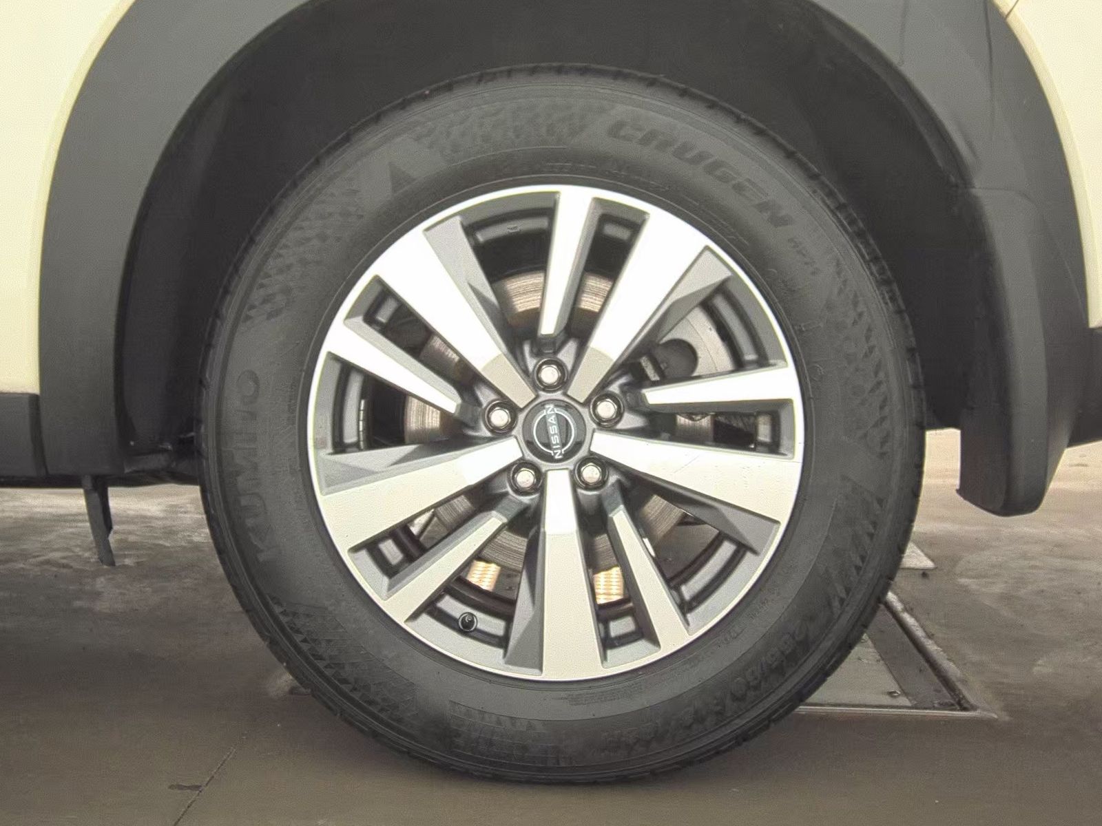 2024 Nissan Pathfinder SL AWD