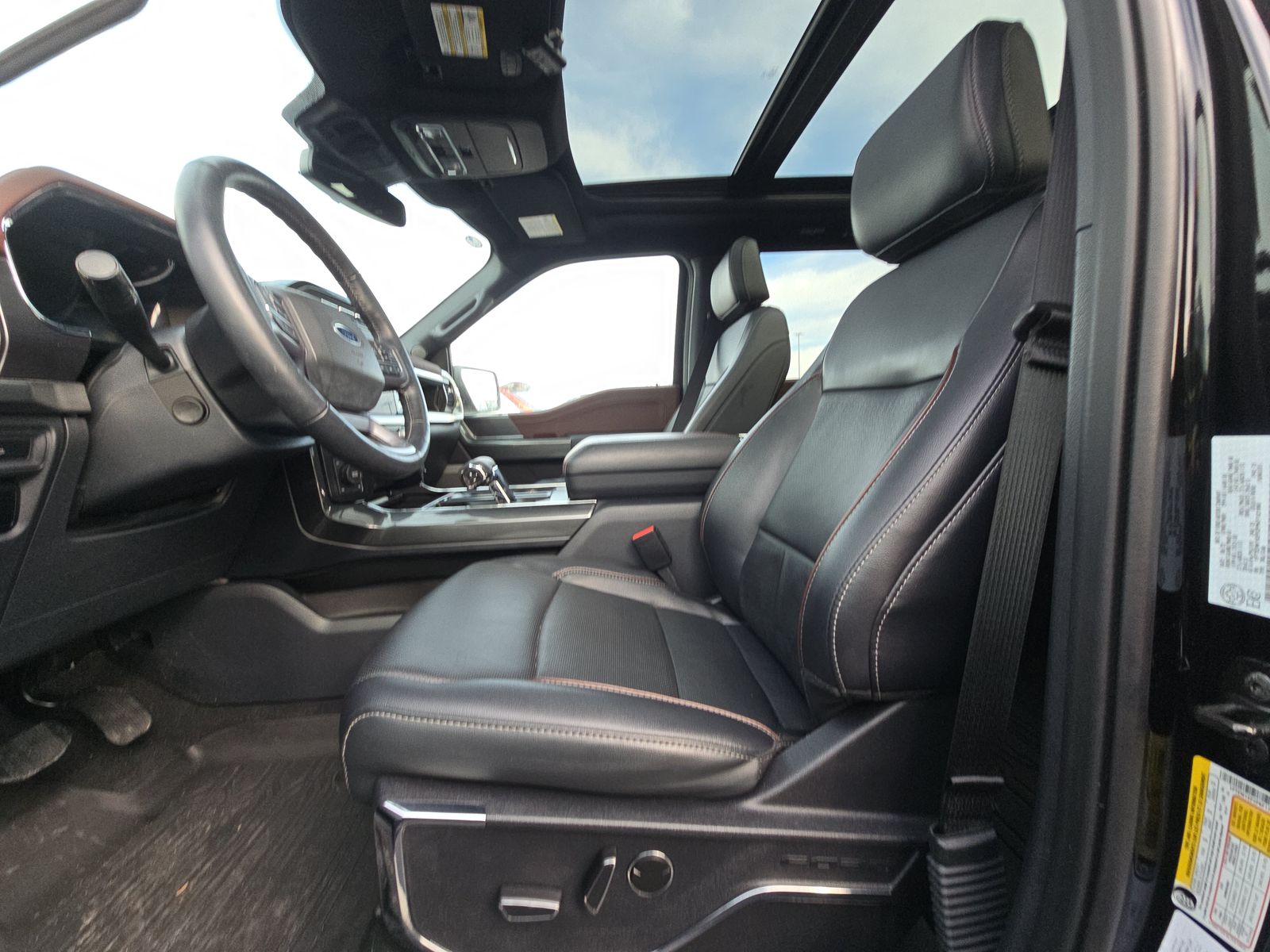 2023 Ford F-150 Lariat AWD