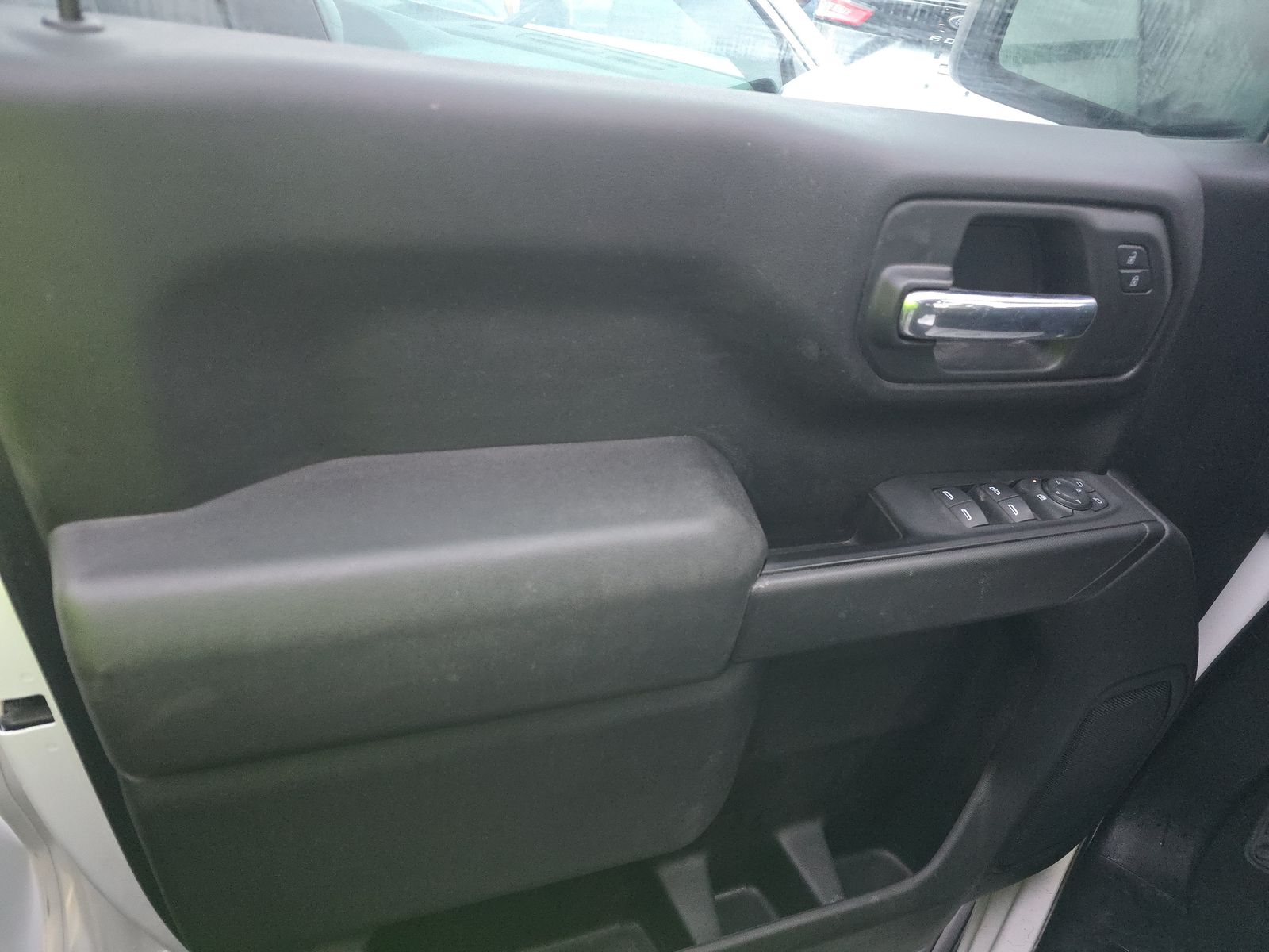 2023 Chevrolet Silverado 1500 Custom AWD