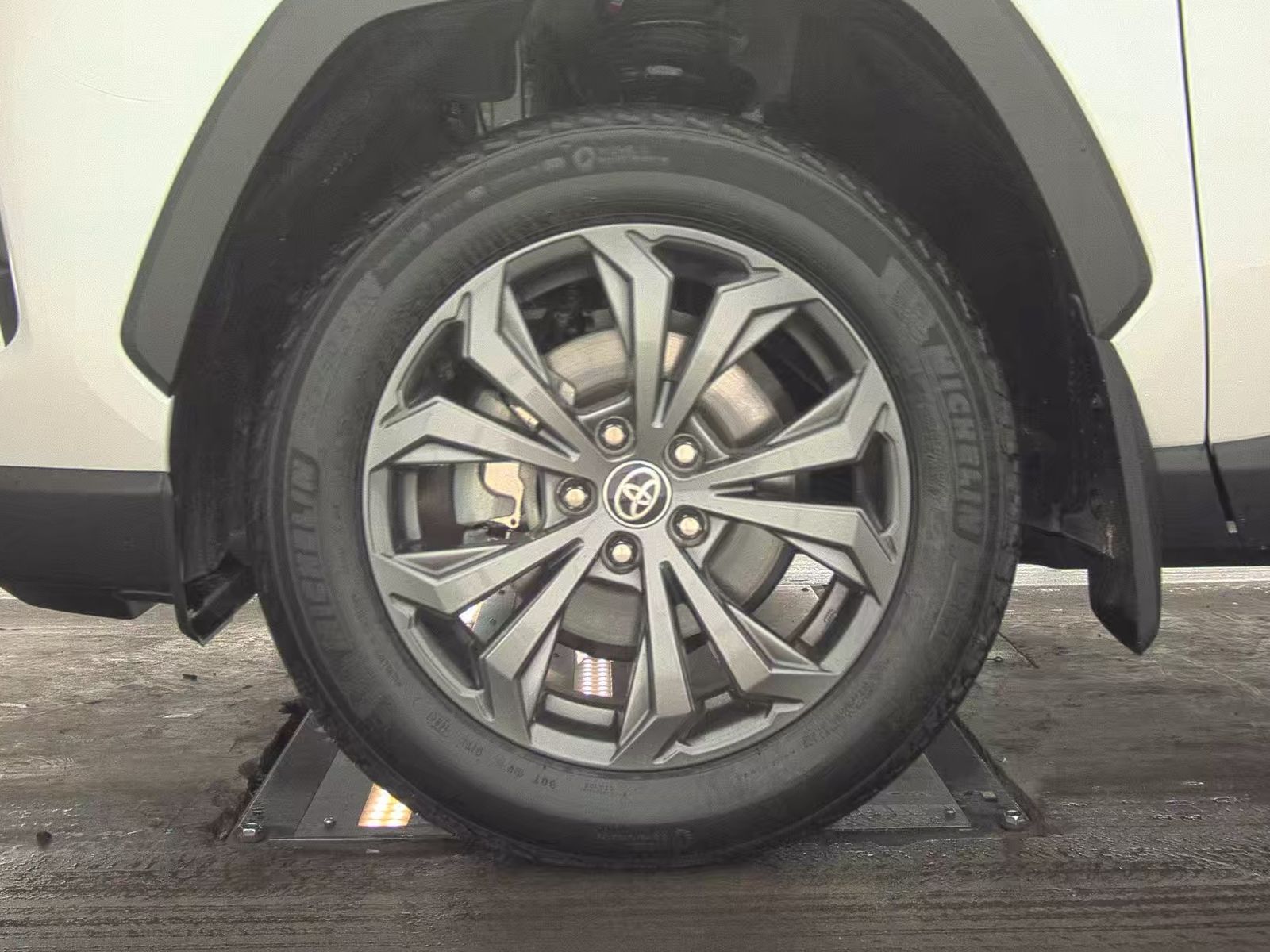 2024 Toyota RAV4 Hybrid XLE Premium AWD