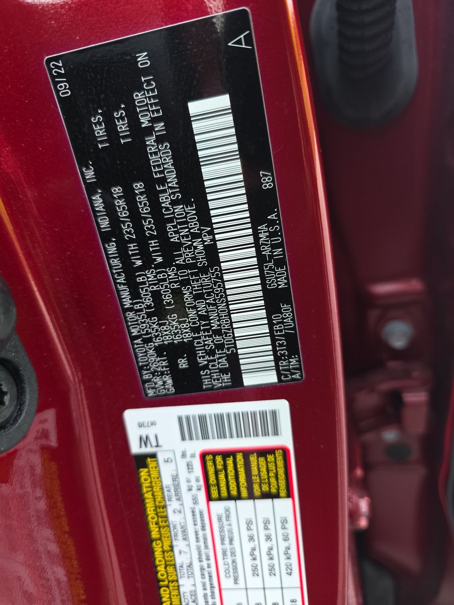 2022 Toyota Highlander XLE AWD