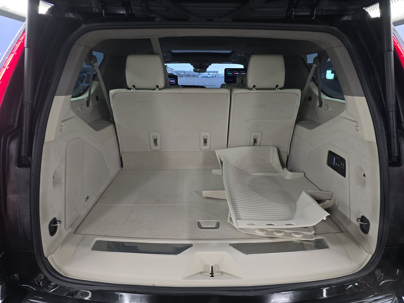 2023 Cadillac Escalade ESV Premium Luxury Platinum AWD