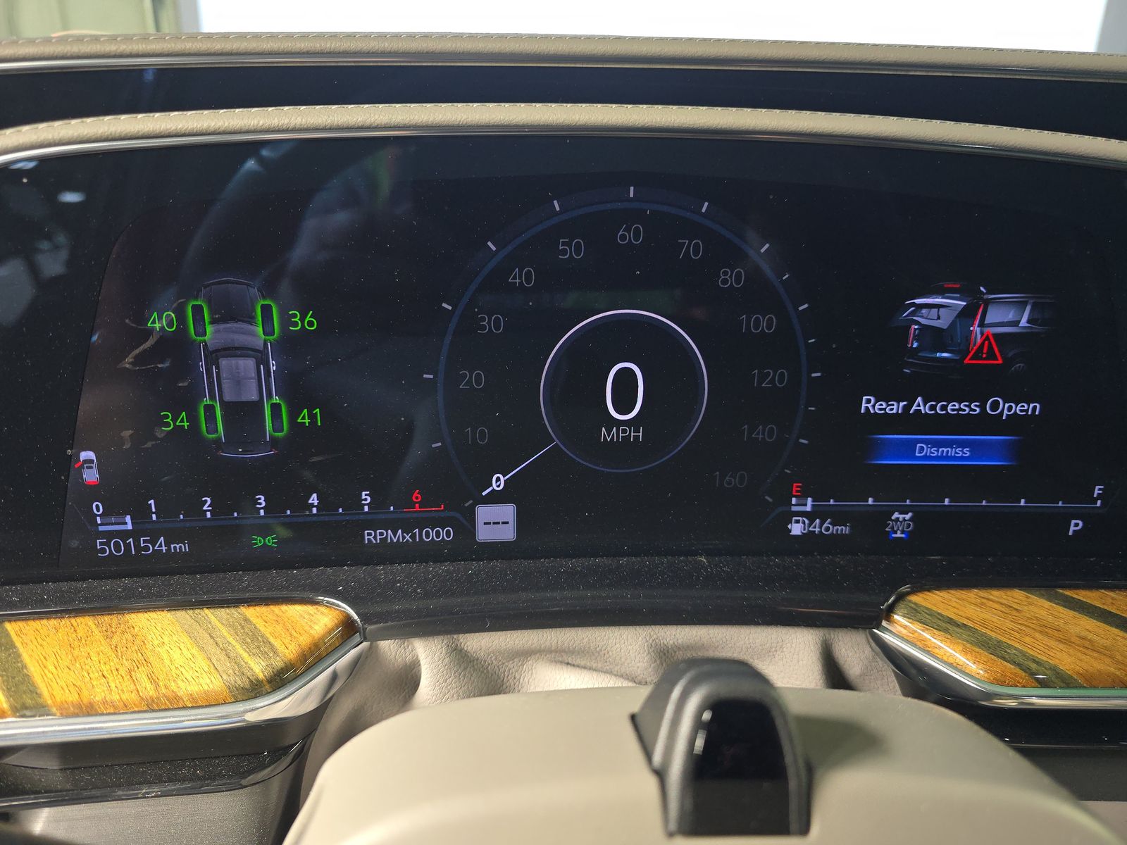 2023 Cadillac Escalade ESV Premium Luxury Platinum AWD