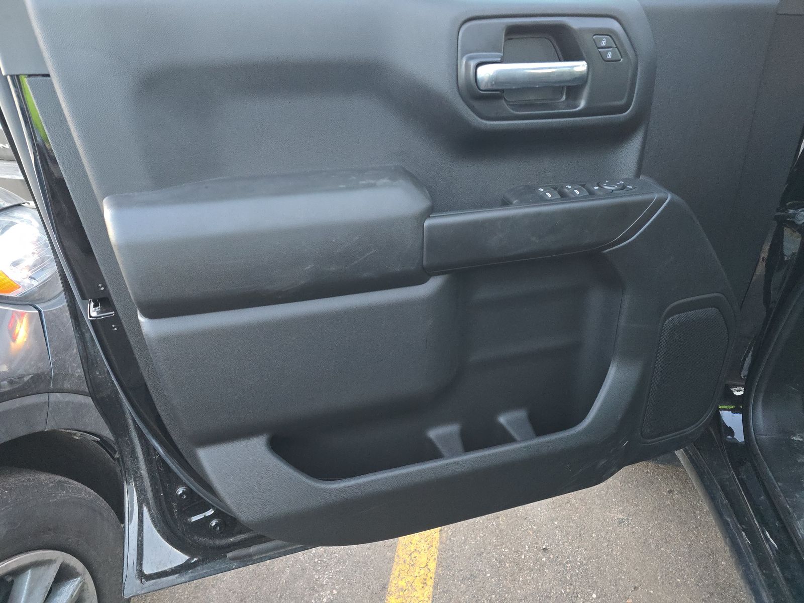 2025 Chevrolet Silverado 1500 Custom AWD