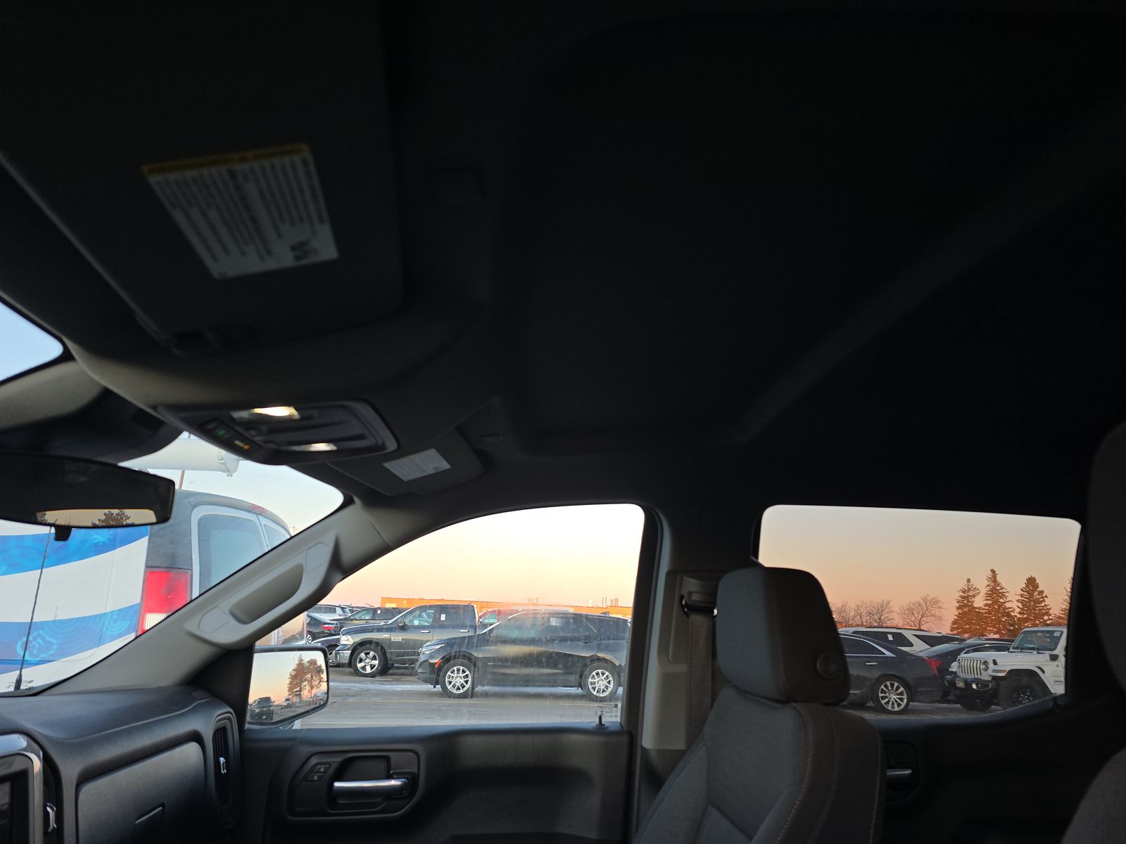 2025 Chevrolet Silverado 1500 Custom AWD