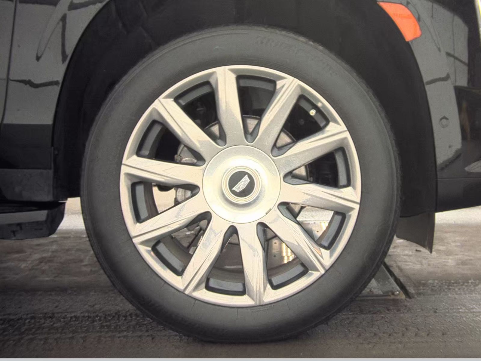 2023 Cadillac Escalade ESV Premium Luxury Platinum AWD