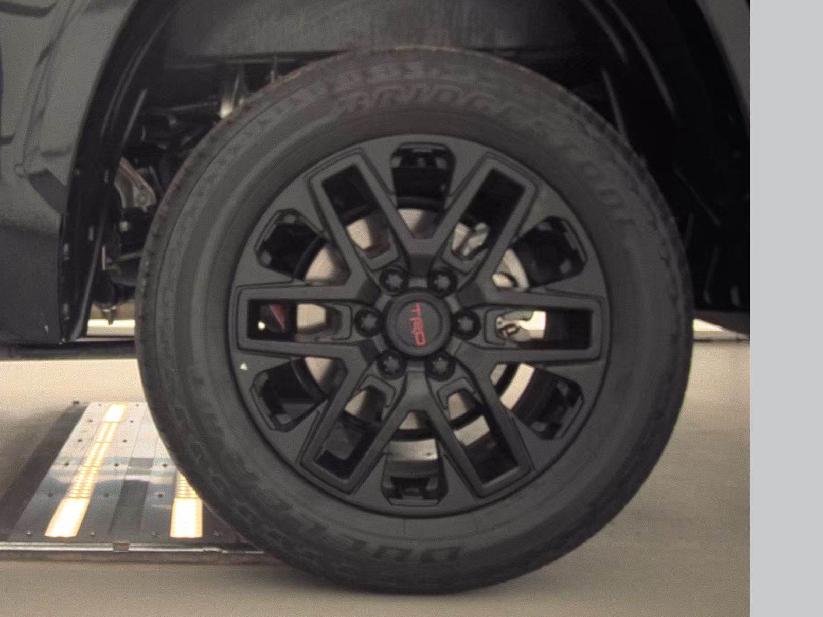 2023 Toyota Tundra SR5 AWD