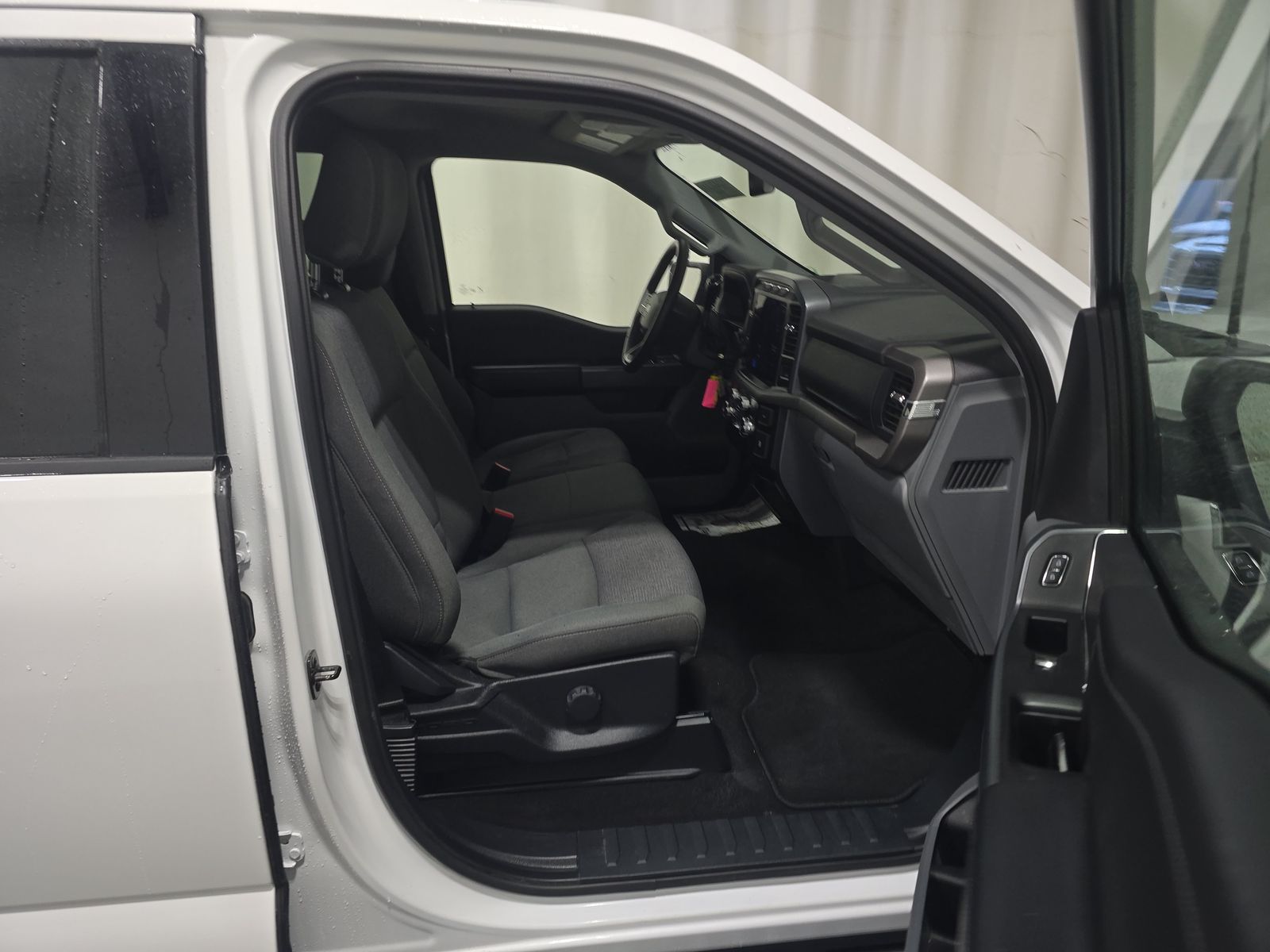 2024 Ford F-150 XLT AWD