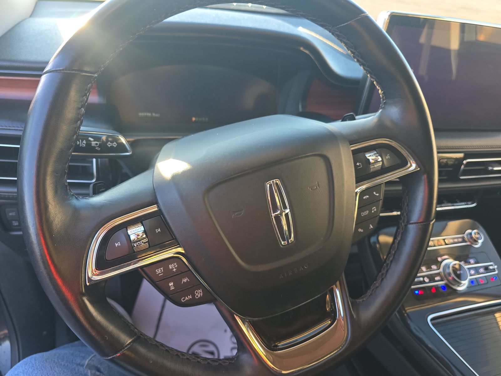 2023 Lincoln Nautilus Reserve AWD