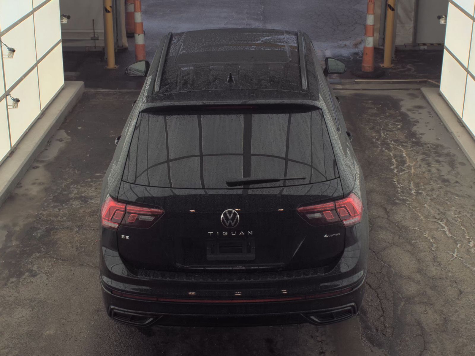 2022 Volkswagen Tiguan 2.0T SE R-Line Black AWD