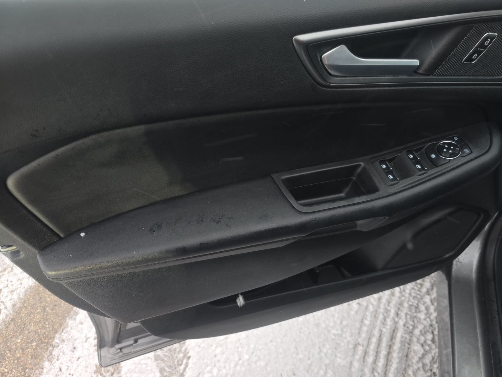 2023 Ford Edge SE AWD