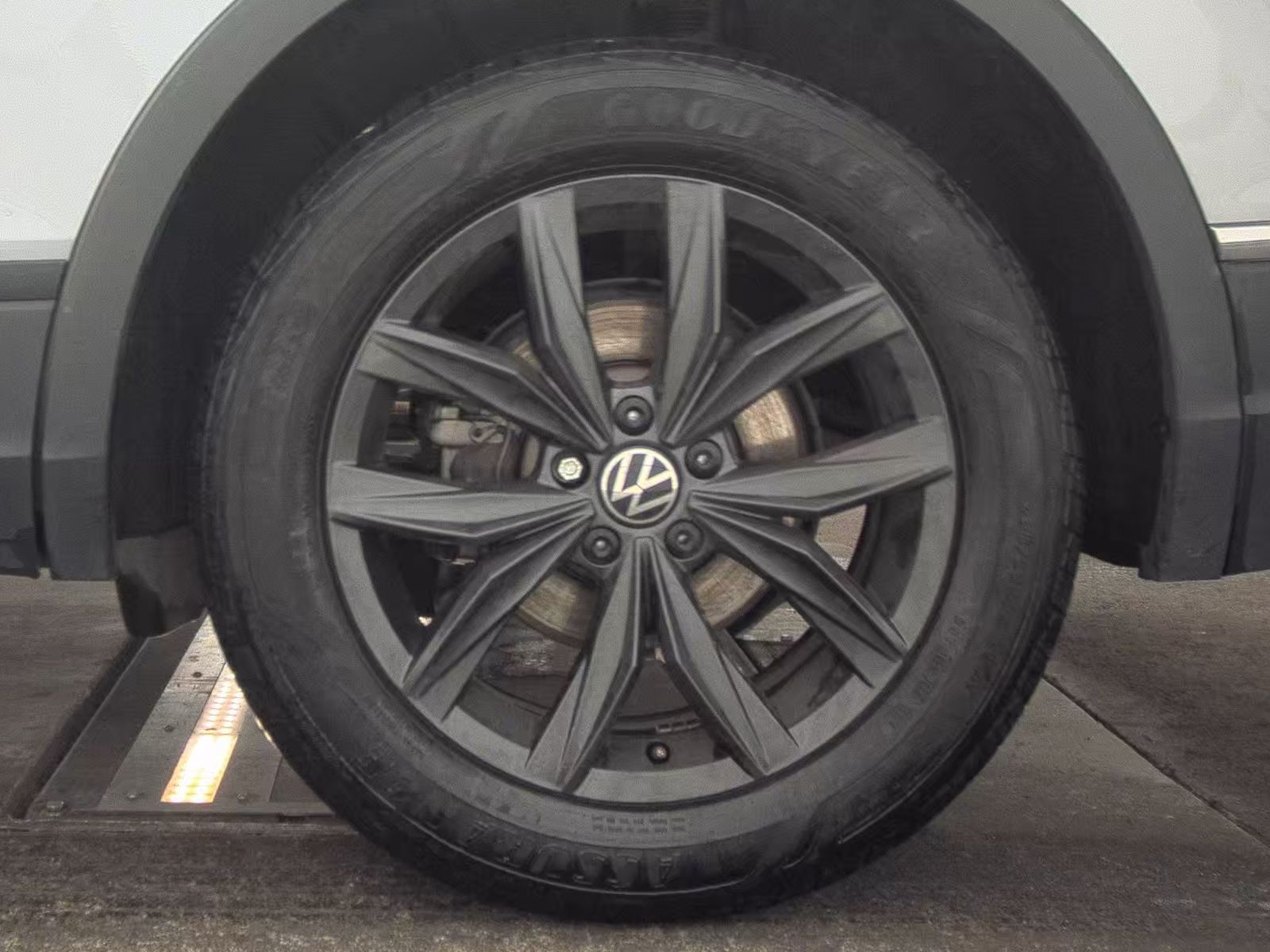 2024 Volkswagen Tiguan 2.0T Wolfsburg Edition FWD