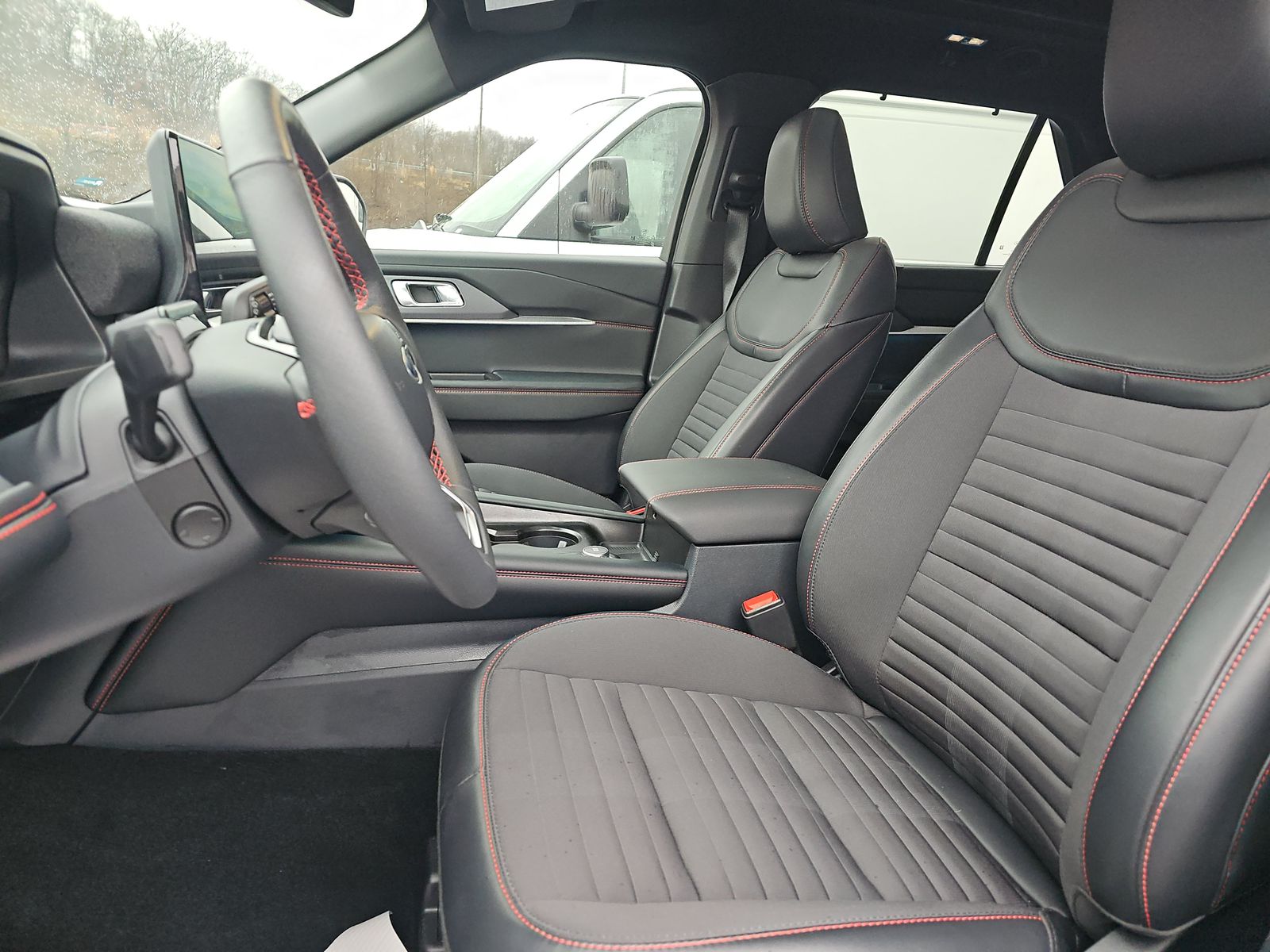 2025 Ford Explorer ST-Line AWD