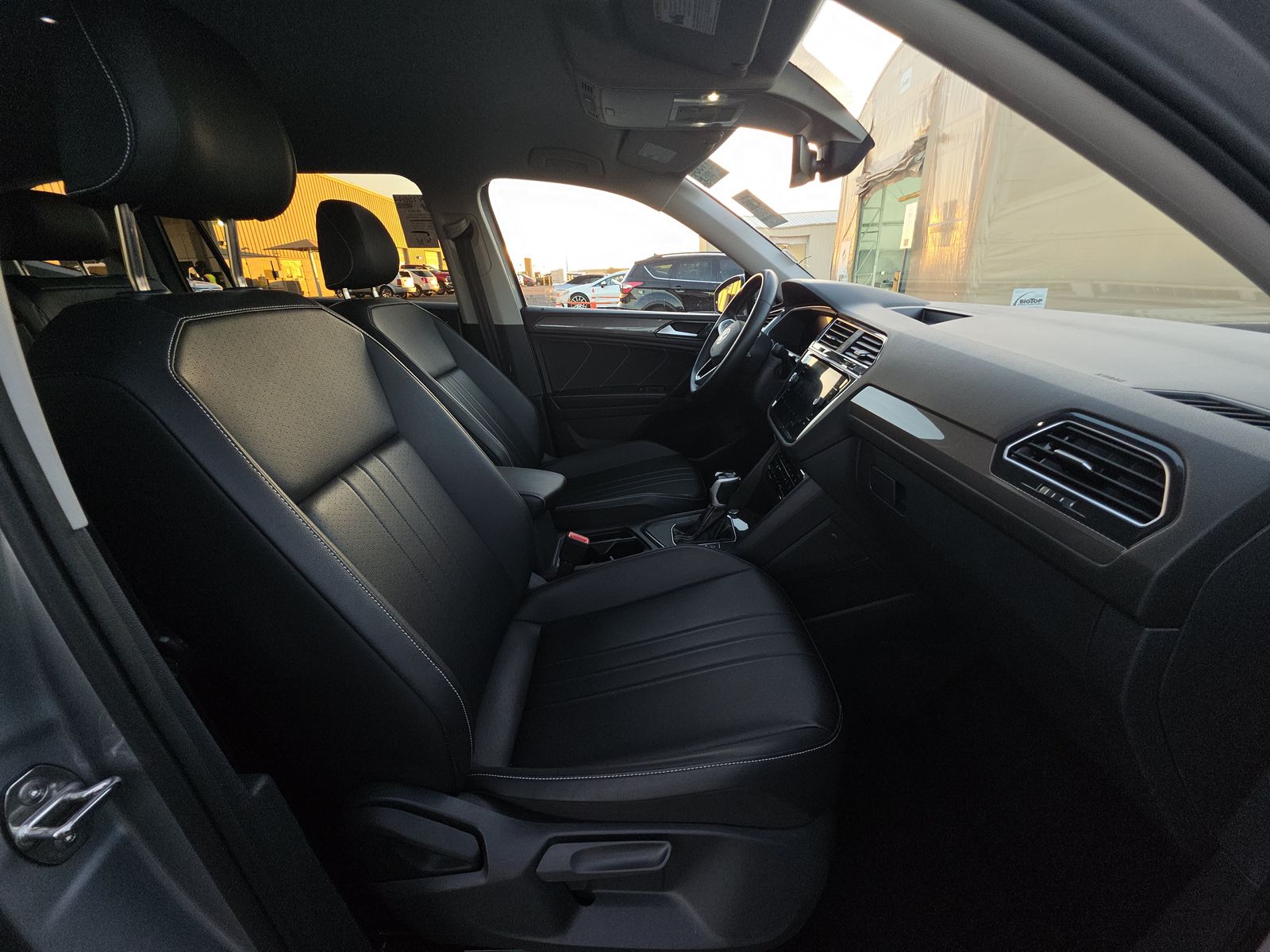 2024 Volkswagen Tiguan 2.0T Wolfsburg Edition FWD