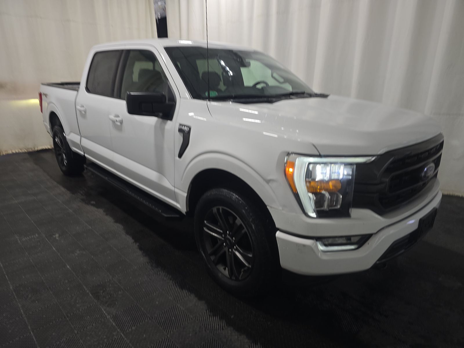 2022 Ford F-150 XLT AWD
