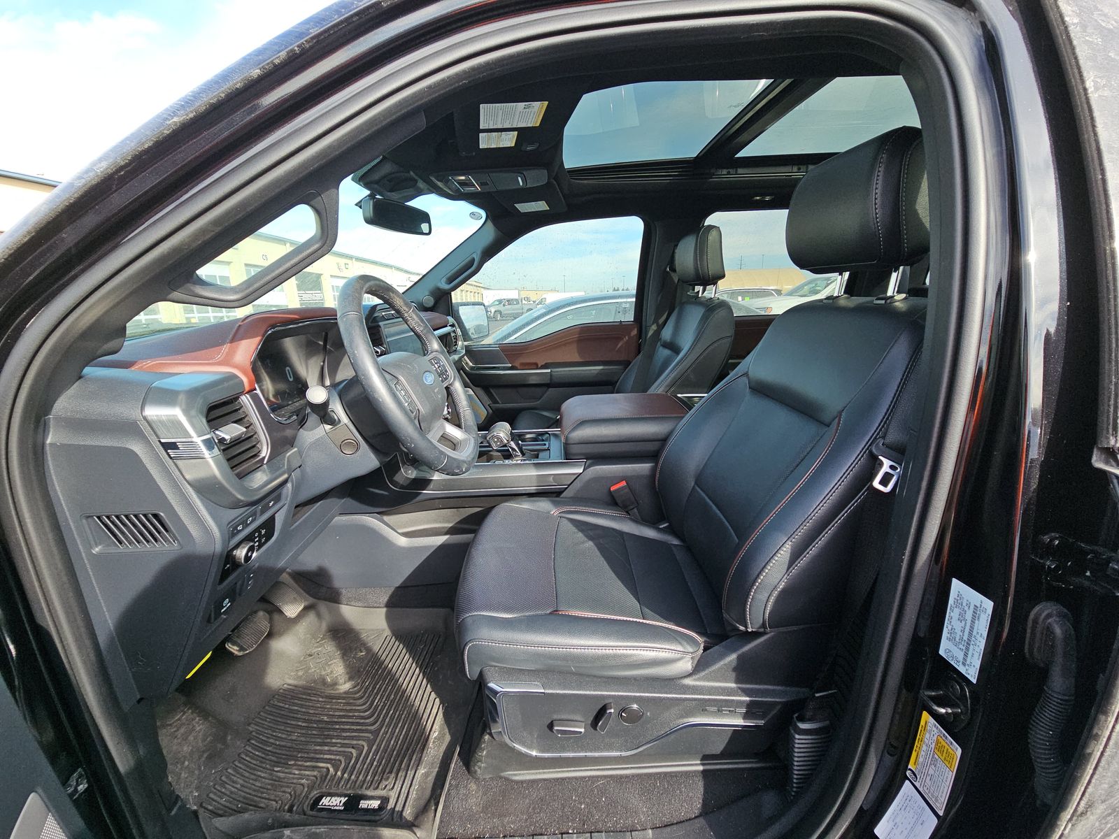 2023 Ford F-150 Lariat AWD