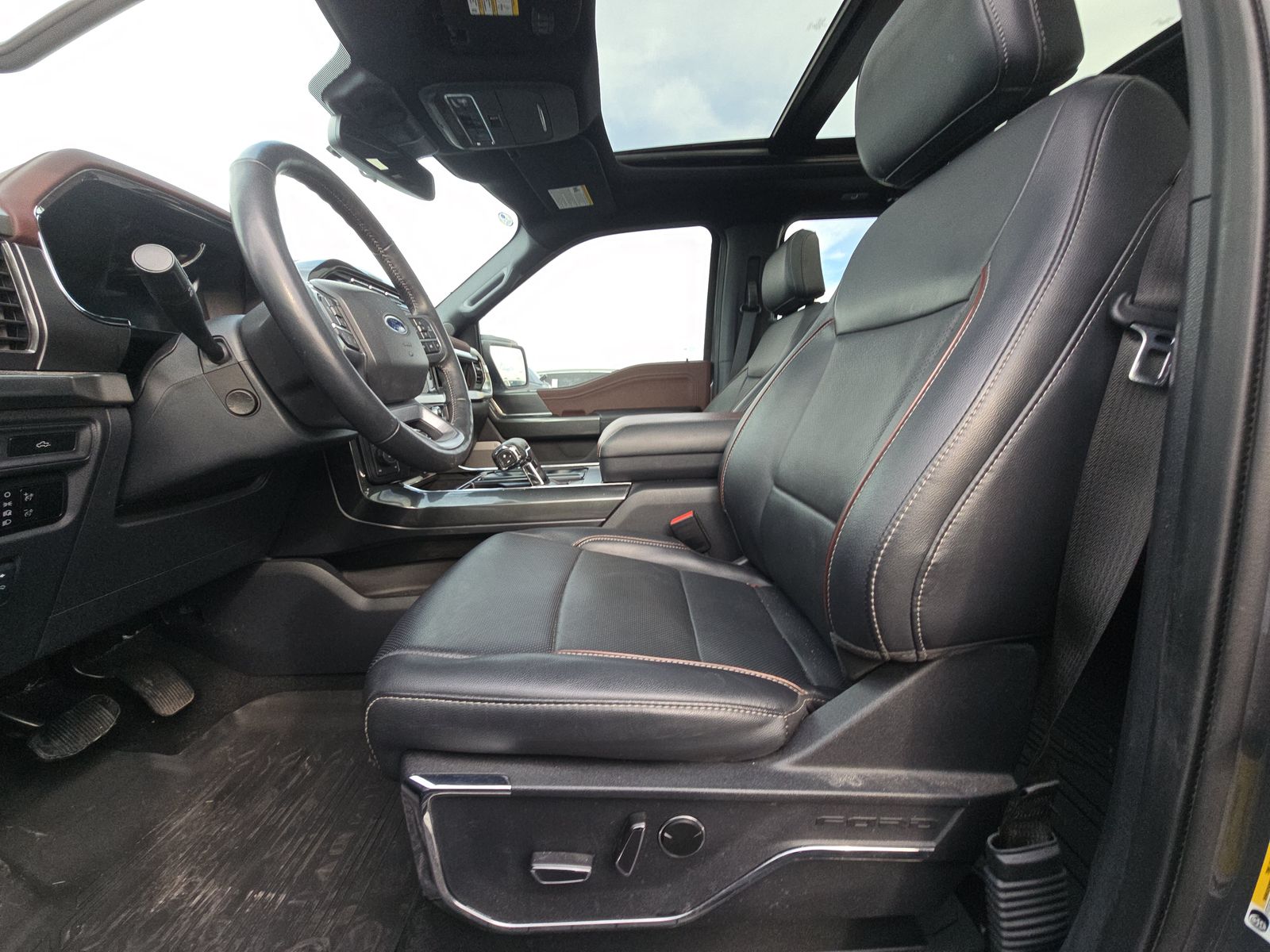 2023 Ford F-150 Lariat AWD